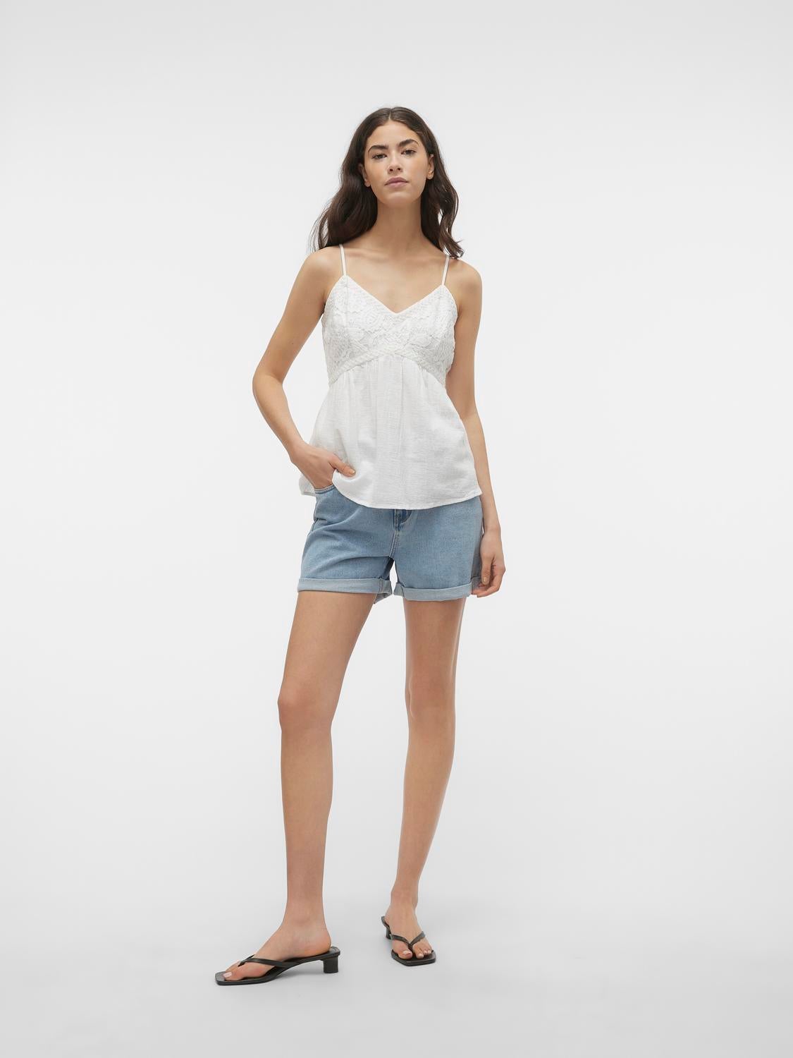 VMKIVA Top