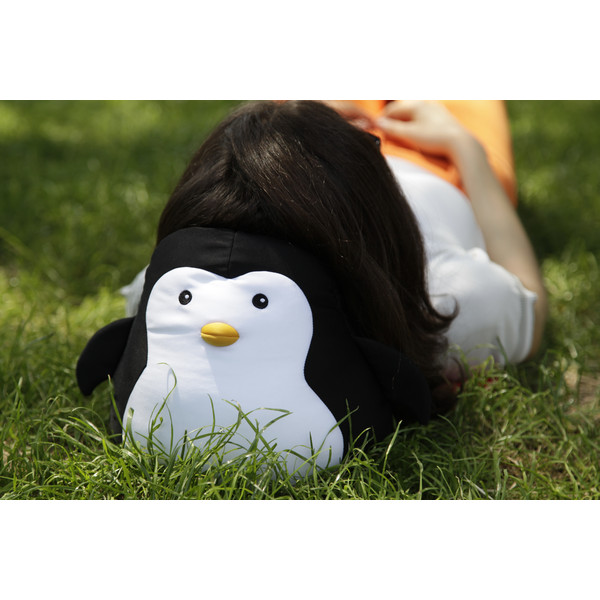 ZIP &  FLIP PENGUIN HEAD REST - Nackenkissen