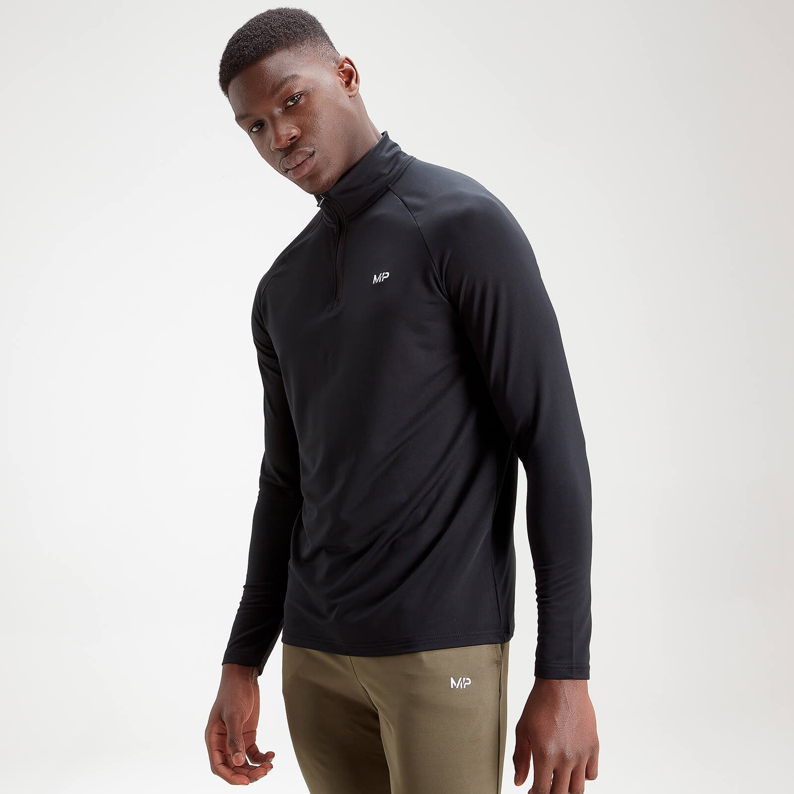 Haut à fermeture éclair ¼ MP Essentials pour hommes – Noir