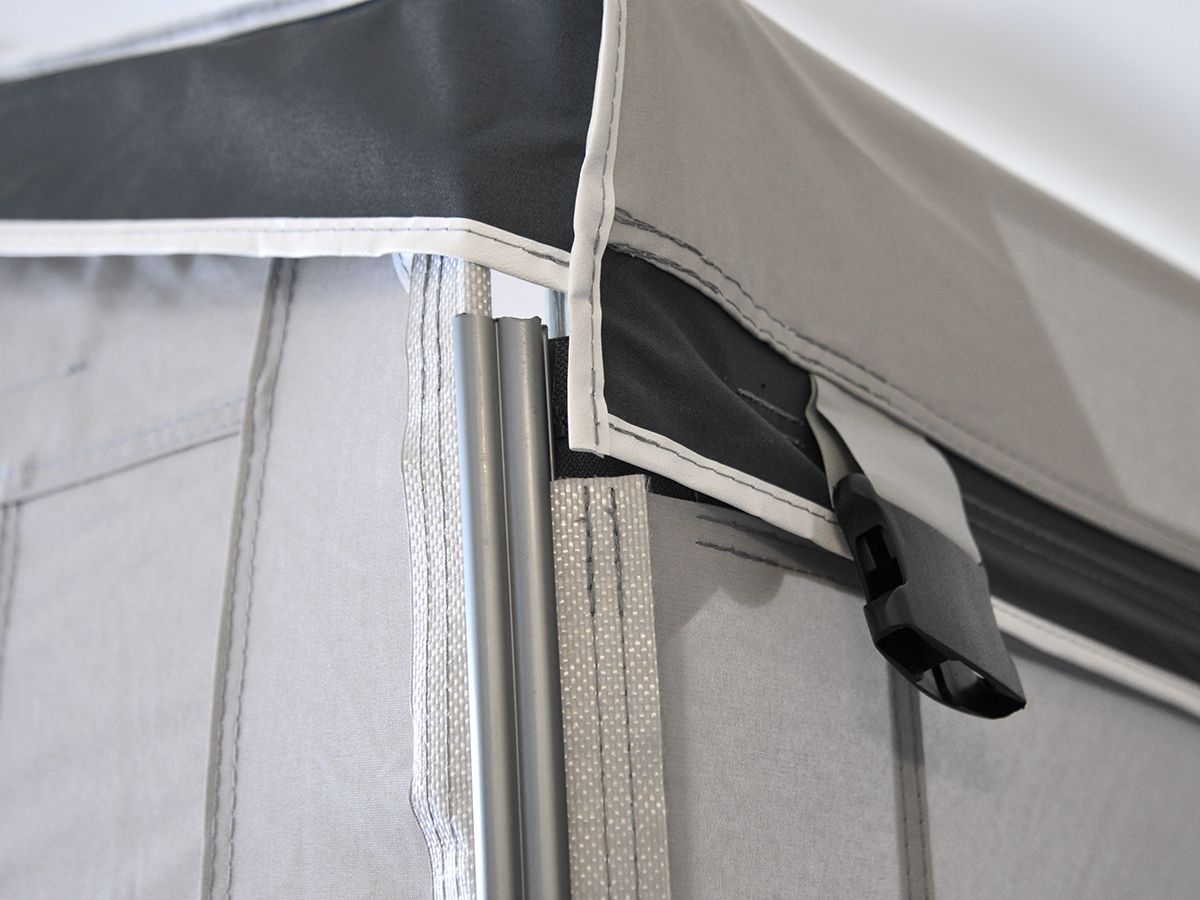 Hypercamp Vorderwand