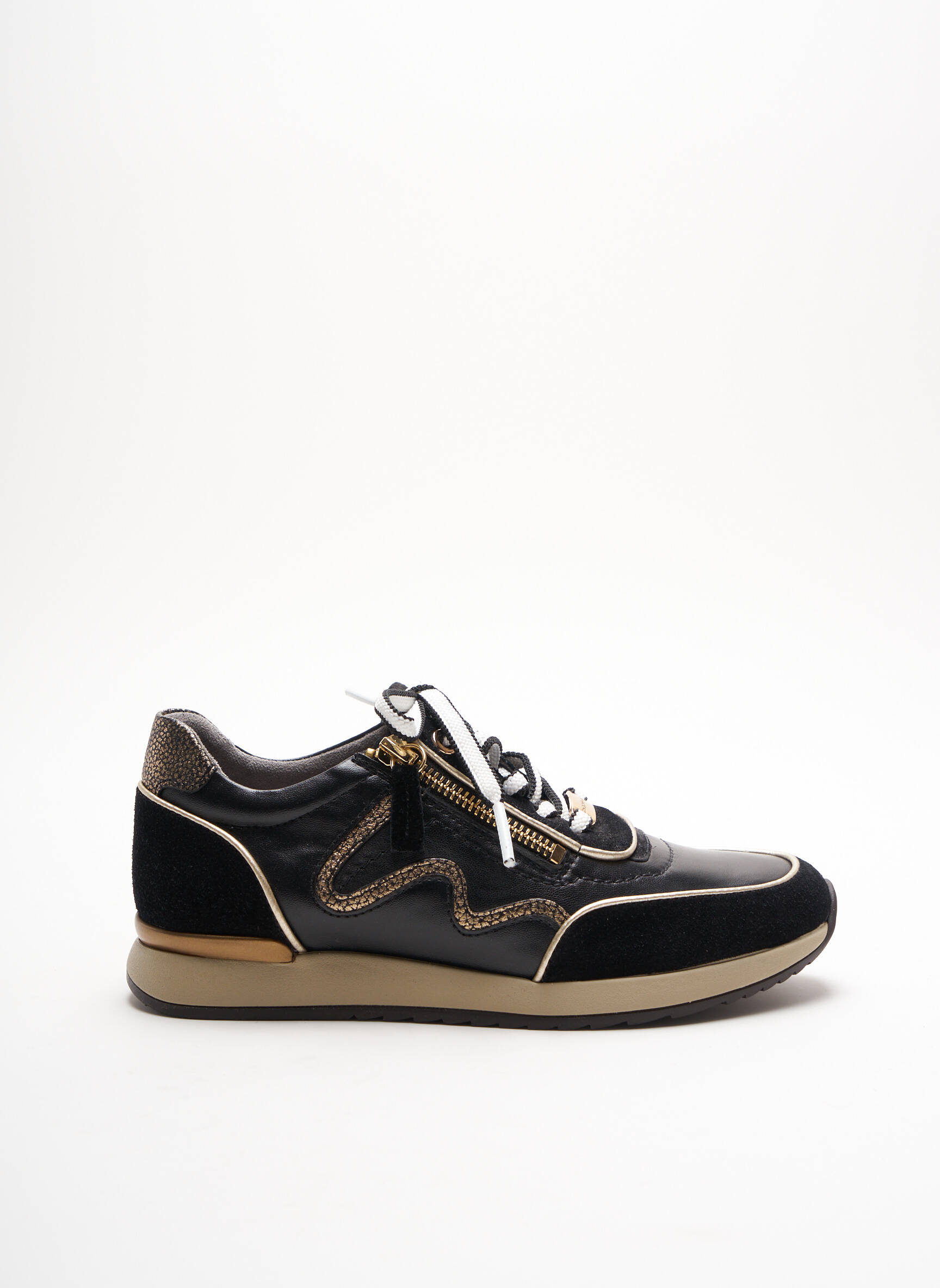 Regarde Le Ciel Baskets Femme couleur noir