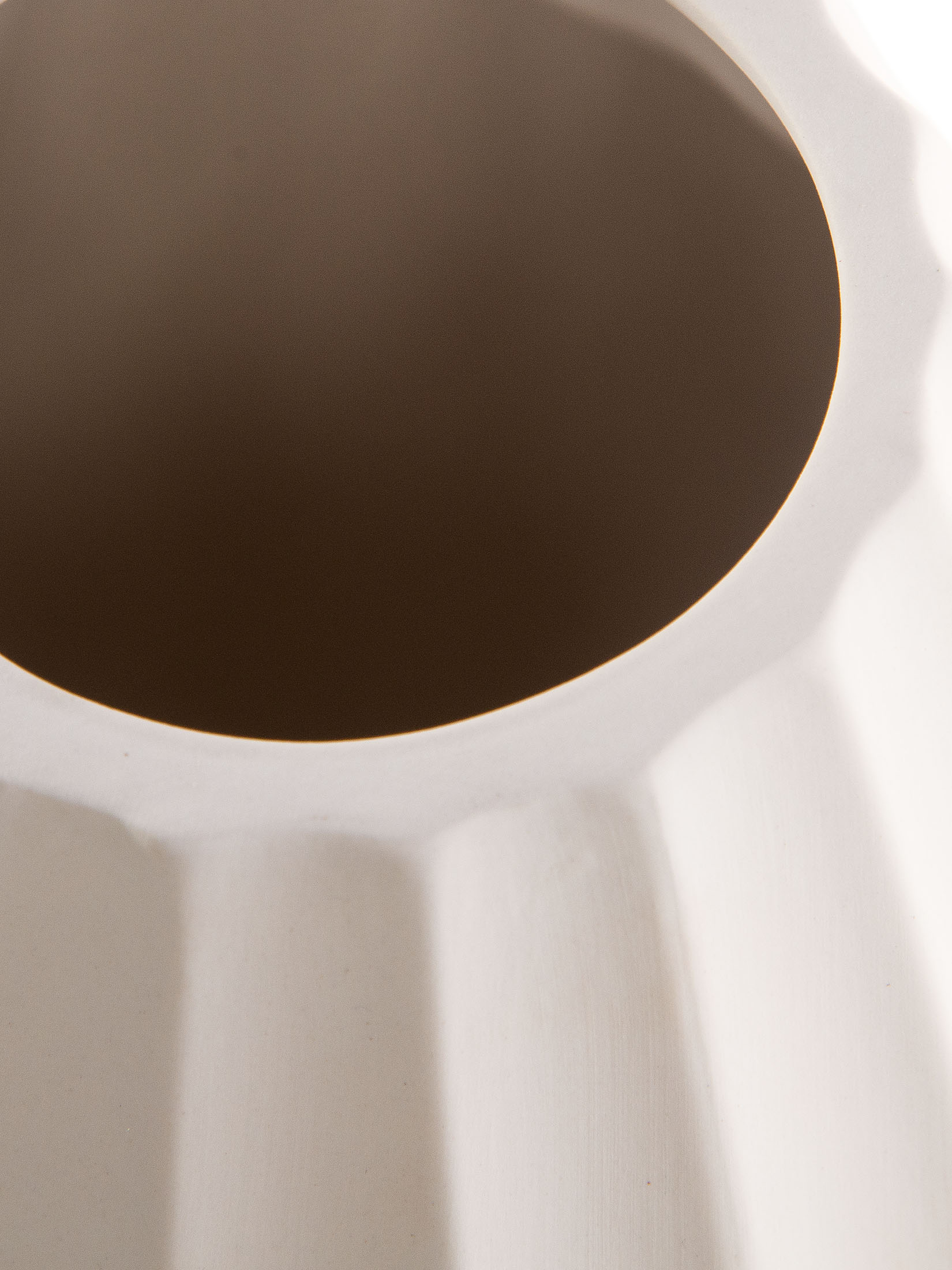 Limbica Vase, Mattweiss