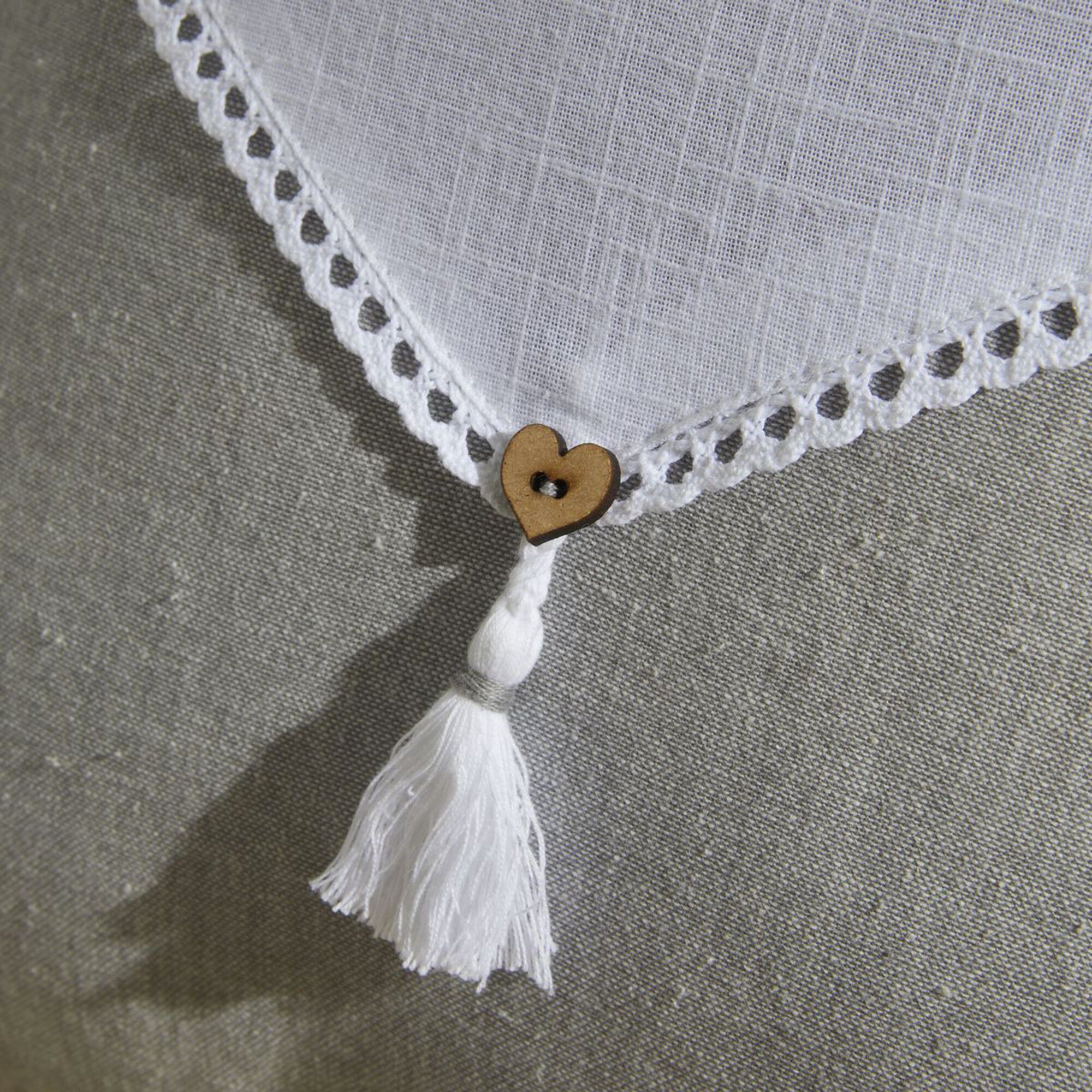 Coussin pompon