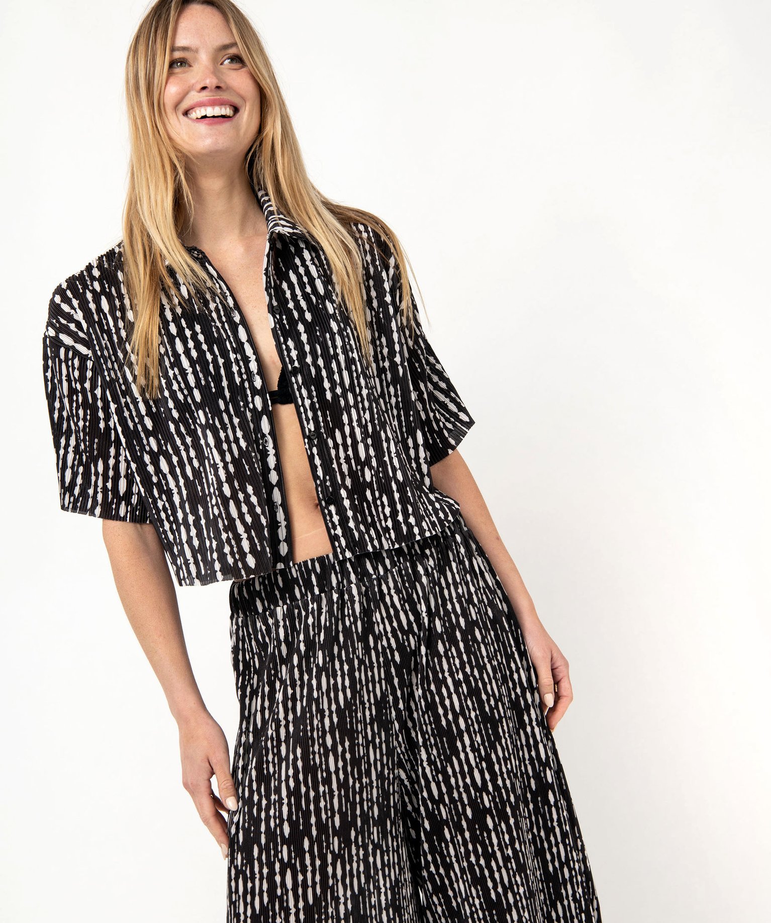 Chemise courte à manches courtes en maille plissée femme imprime | GEMO