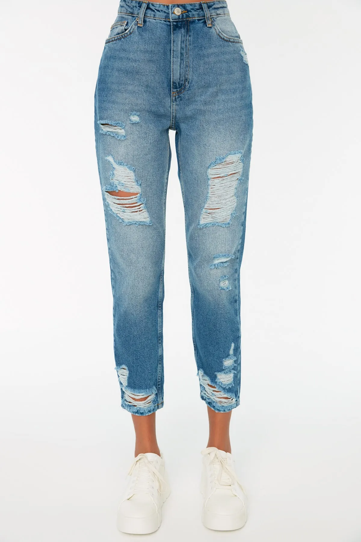 Trendyol Collection  Blaue High Bel Mom-Jeans TWOSS22JE0381