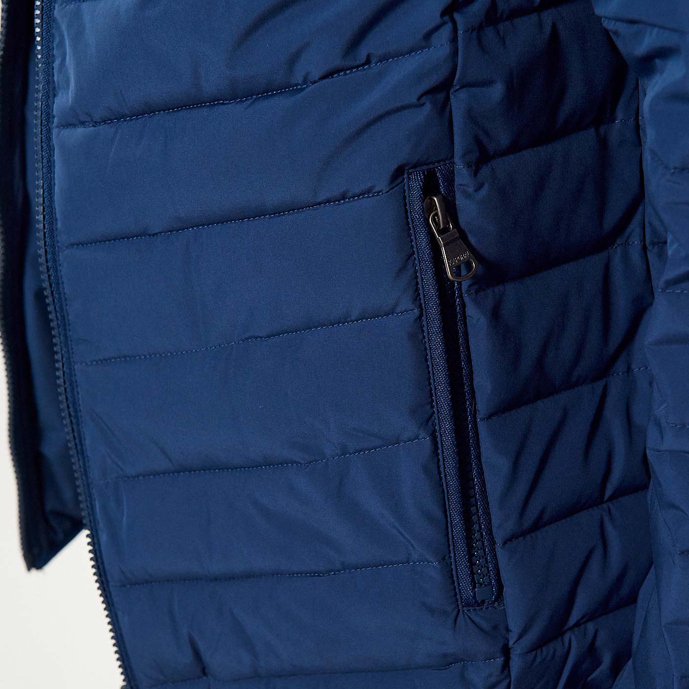 SANO   Doudoune fine bleue Homme en 100% polyester recyclé