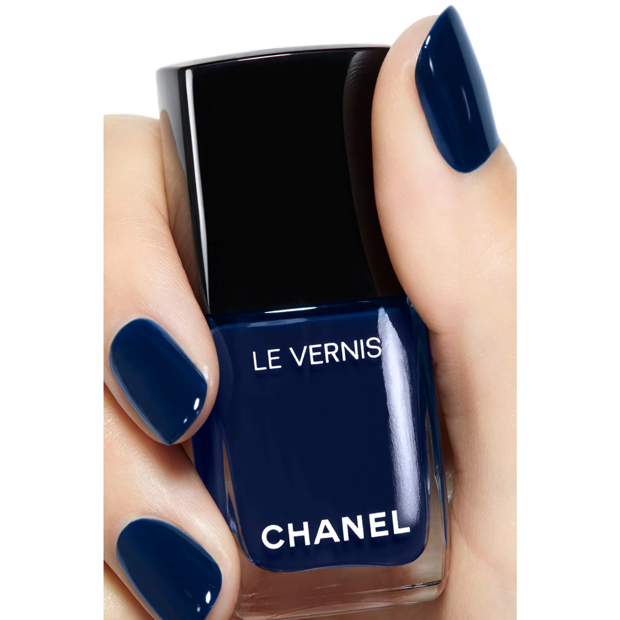 LE VERNIS - CULOARE ȘI STRĂLUCIRE DE LUNGĂ DURATĂ