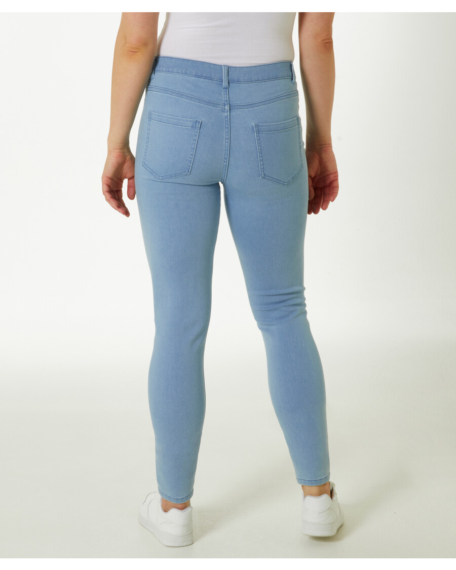 Jeans mit Ziertaschen