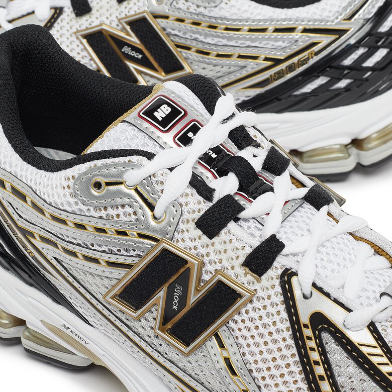 New Balance M1906RA metallic silver