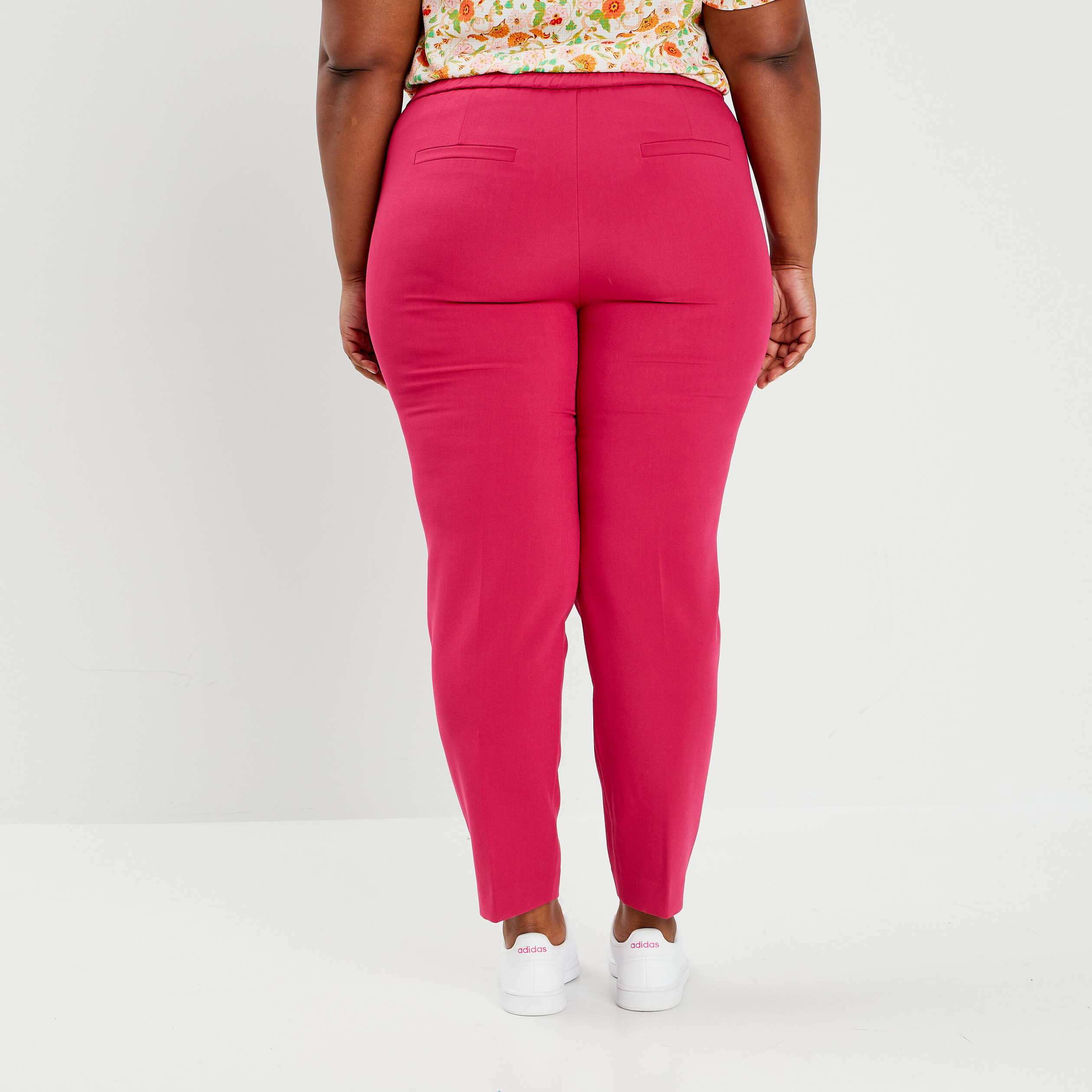 Pantalon tailleur carotte rose framboise femme grande taille | La Halle
