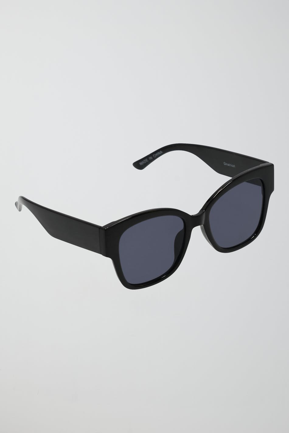 Oversized sunglasses