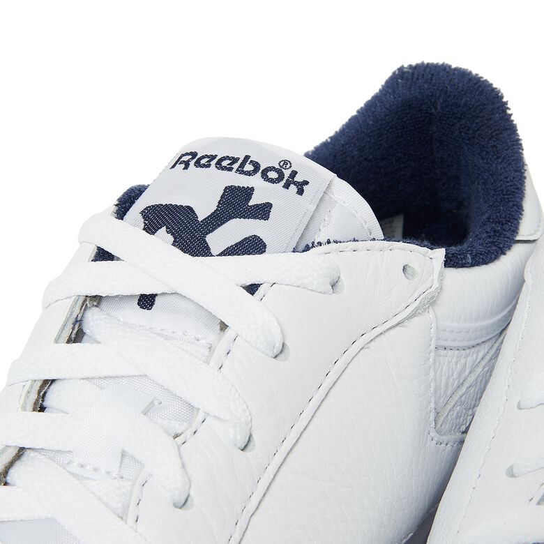 Reebok Wmns Club C Revenge Vintage x Tyrrell Winston ftwr white/chalk/vector navy