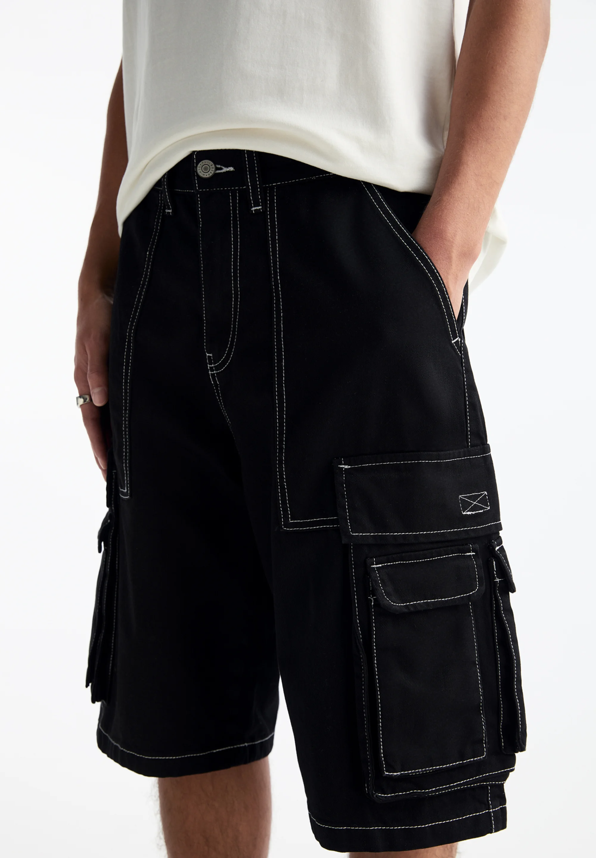 PULL&BEAR CON CONTRASTE - Shorts vaqueros