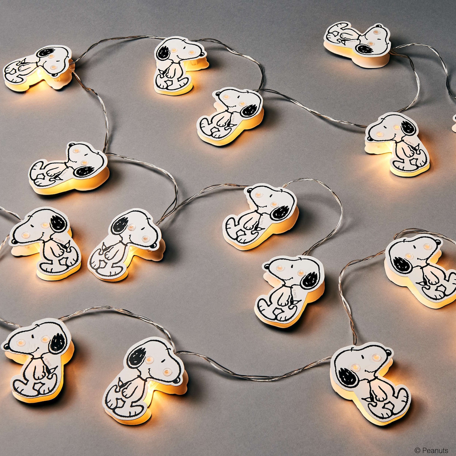PEANUTS LED-Lichterkette Snoopy 20 Lichter mit USB-Batteriefach