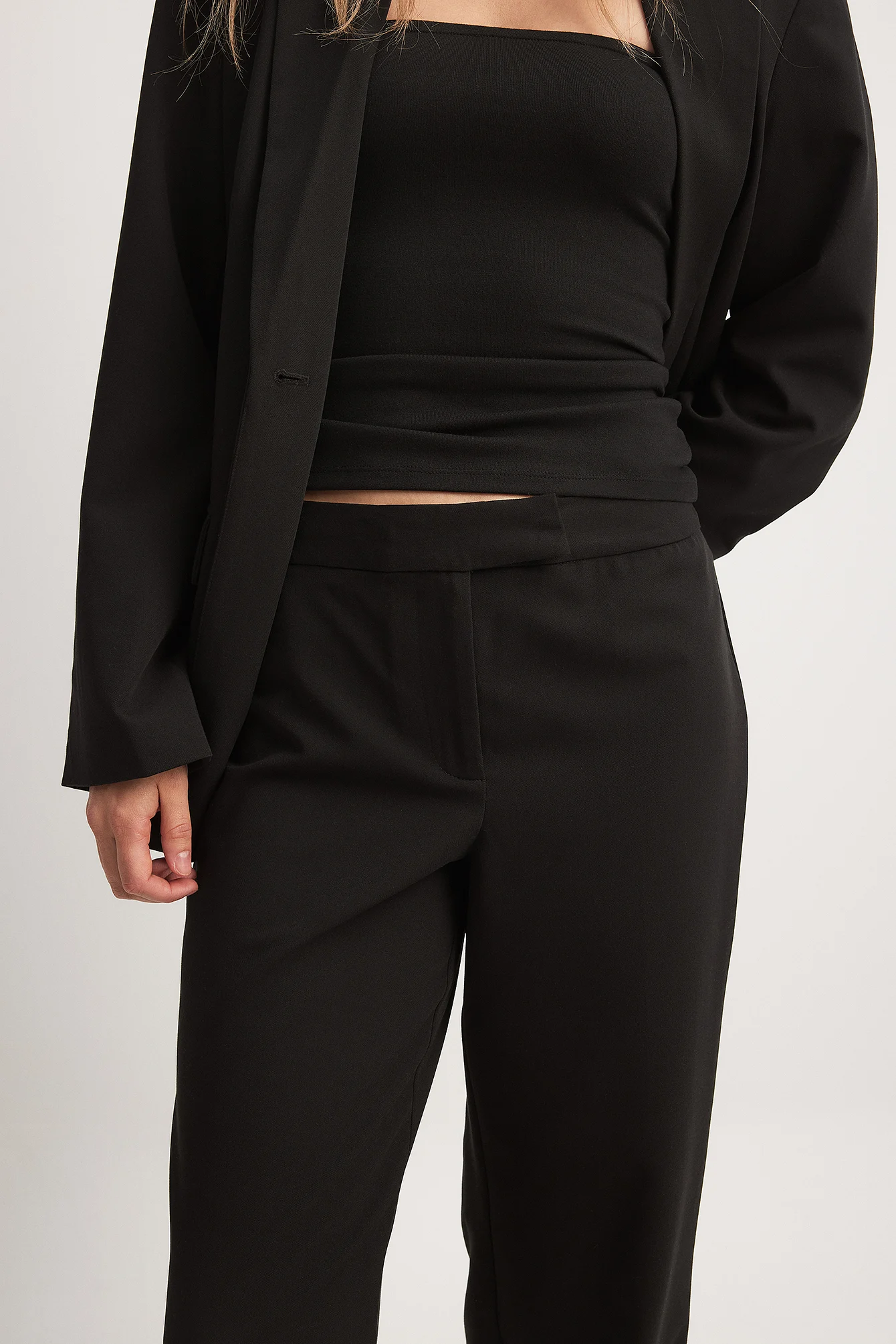 Gerade Anzughose mit niedriger Taille