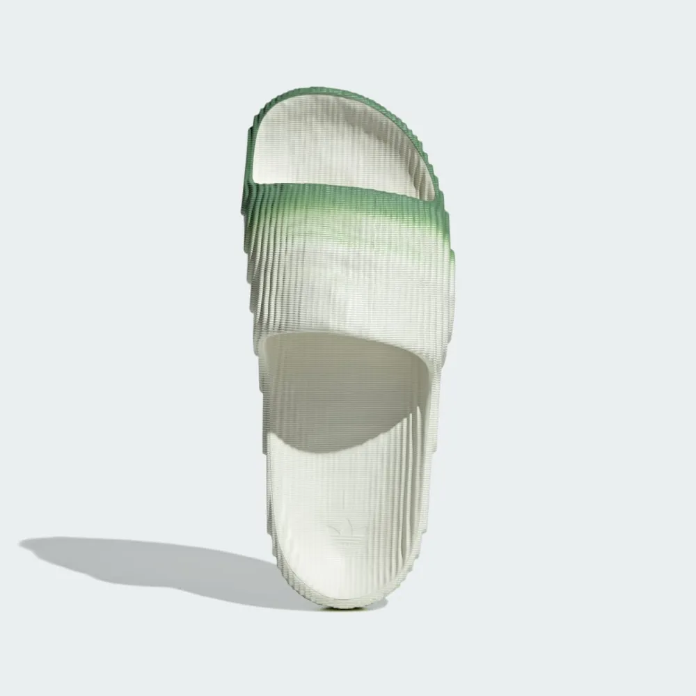 adidas Adilette 22 IF3674 / grün
