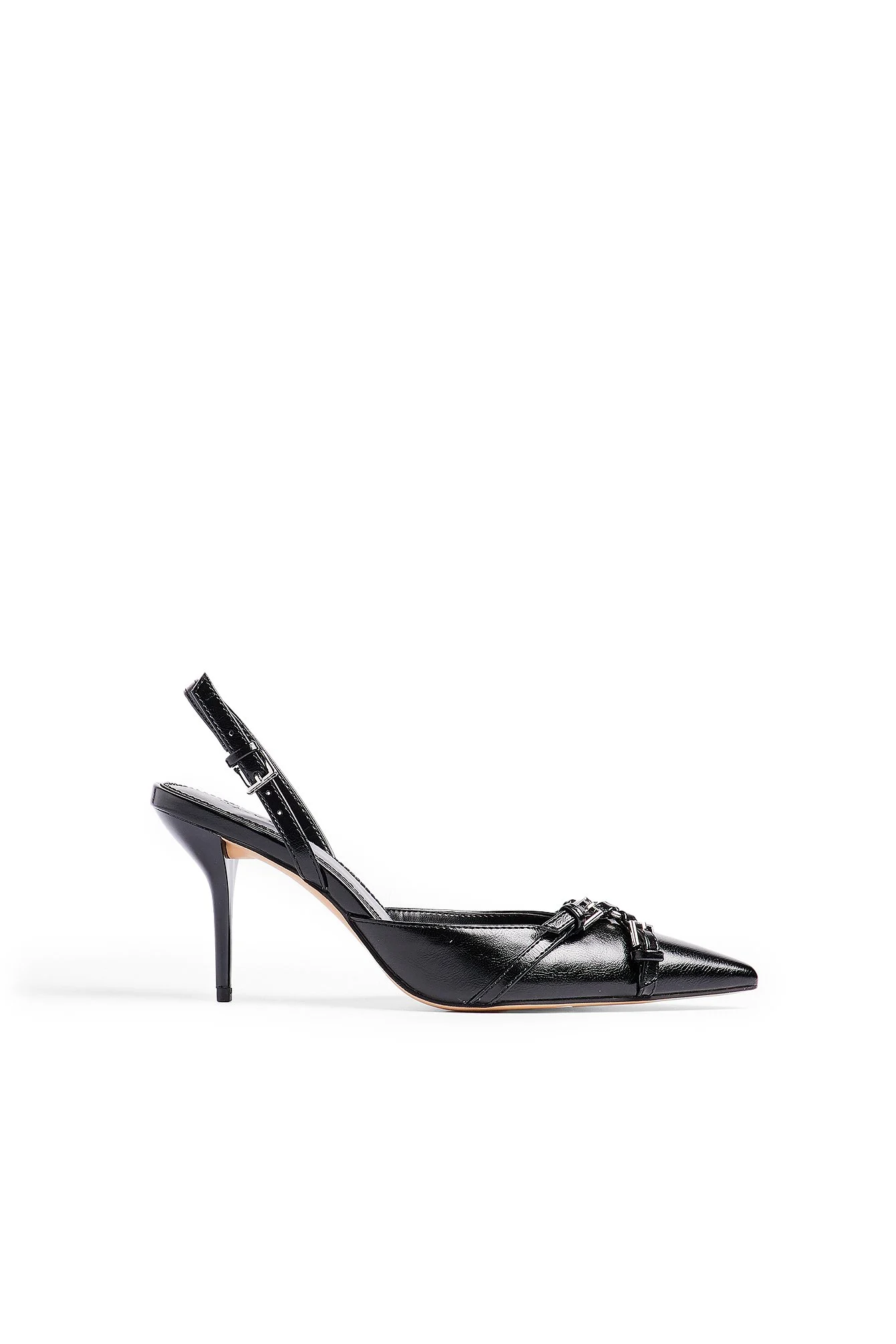 Pumps mit detaillierter Hardware