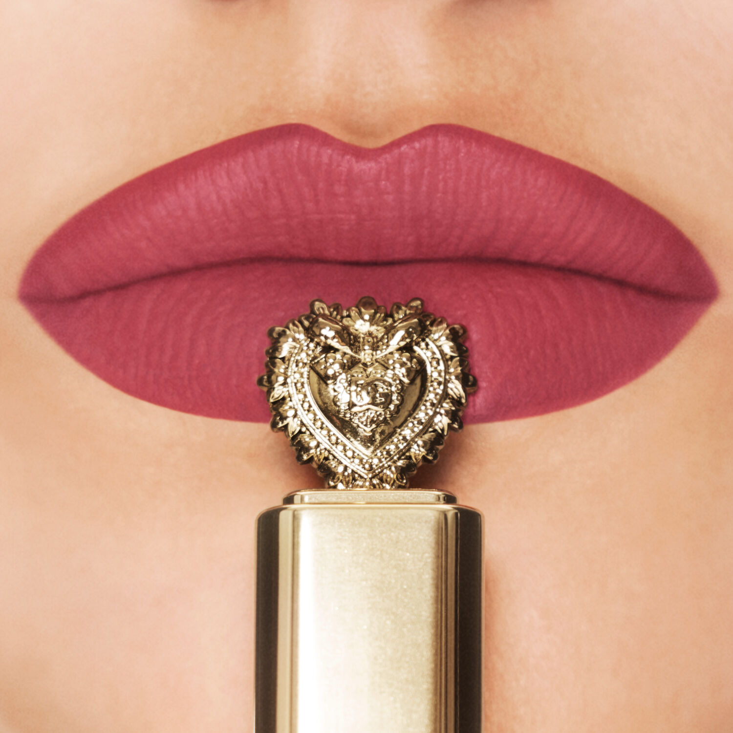 Dolce & Gabbana DEVOTION LIP LAC Le Rouge à Lèvres Liquide en Mousse