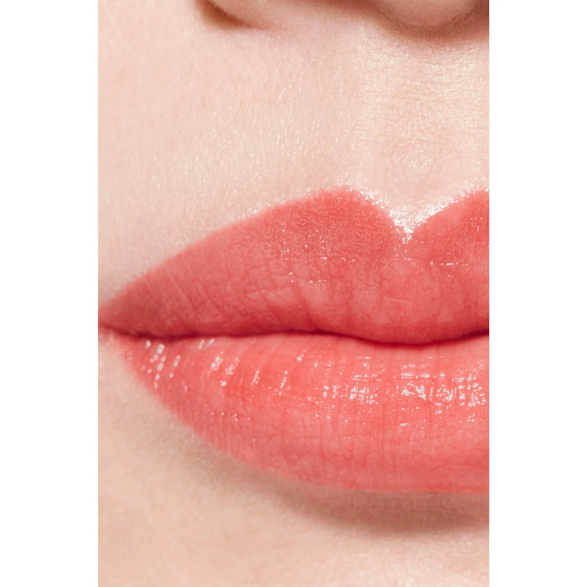 ROUGE COCO BAUME - Bálsamo hidratante com cor, intensidade sob medida, para lábios mais bonitos dia após dia.