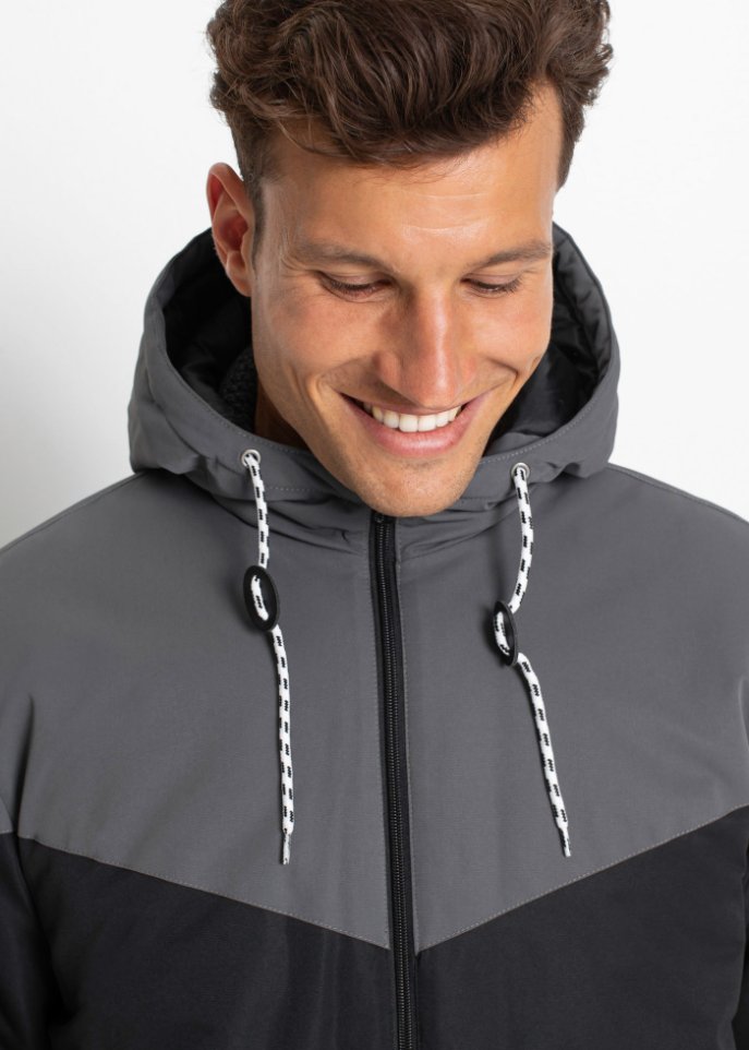 Winterjacke mit Kapuze
