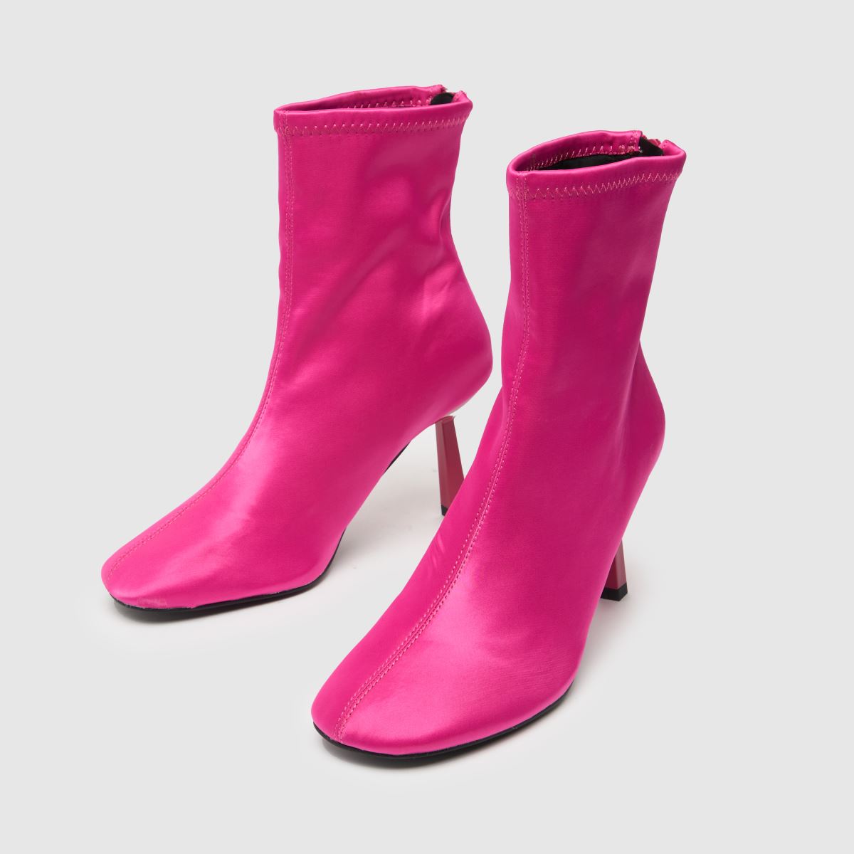 Schuh – Beatrix – Rosa sockstövlar i satin