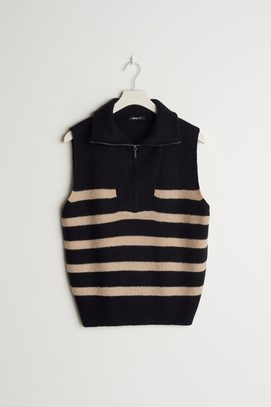 Lena knitted vest