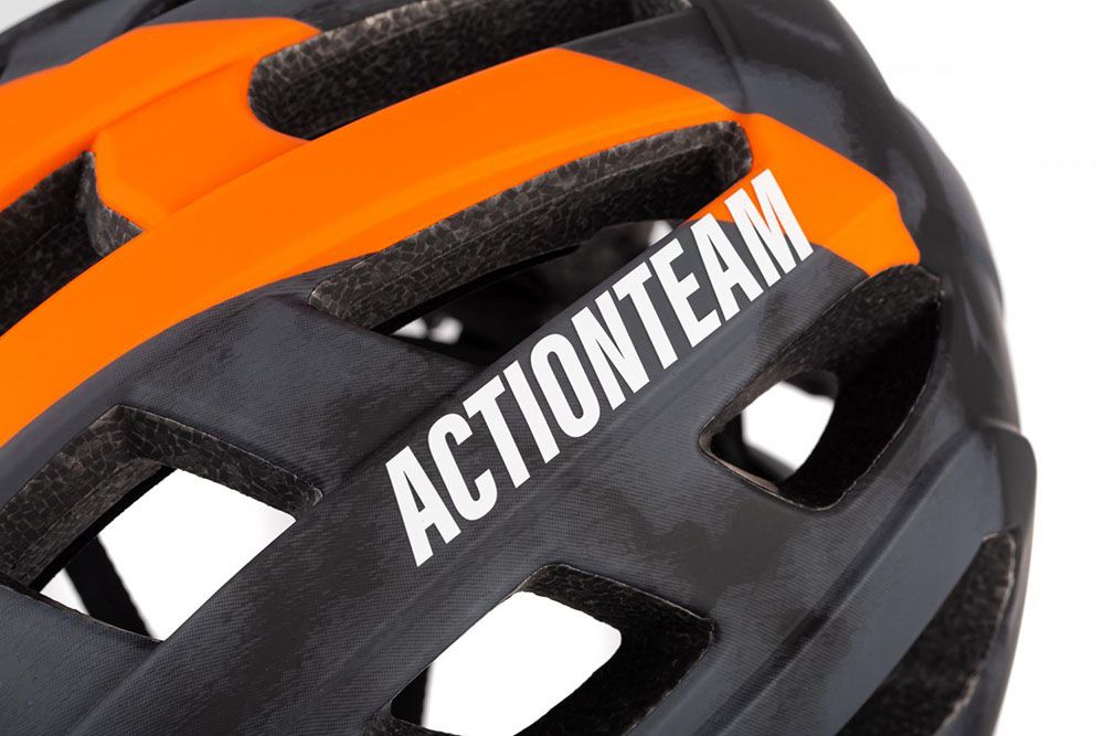 Cube Badger X Actionteam - MTB Helm kaufen | Bike-Discount