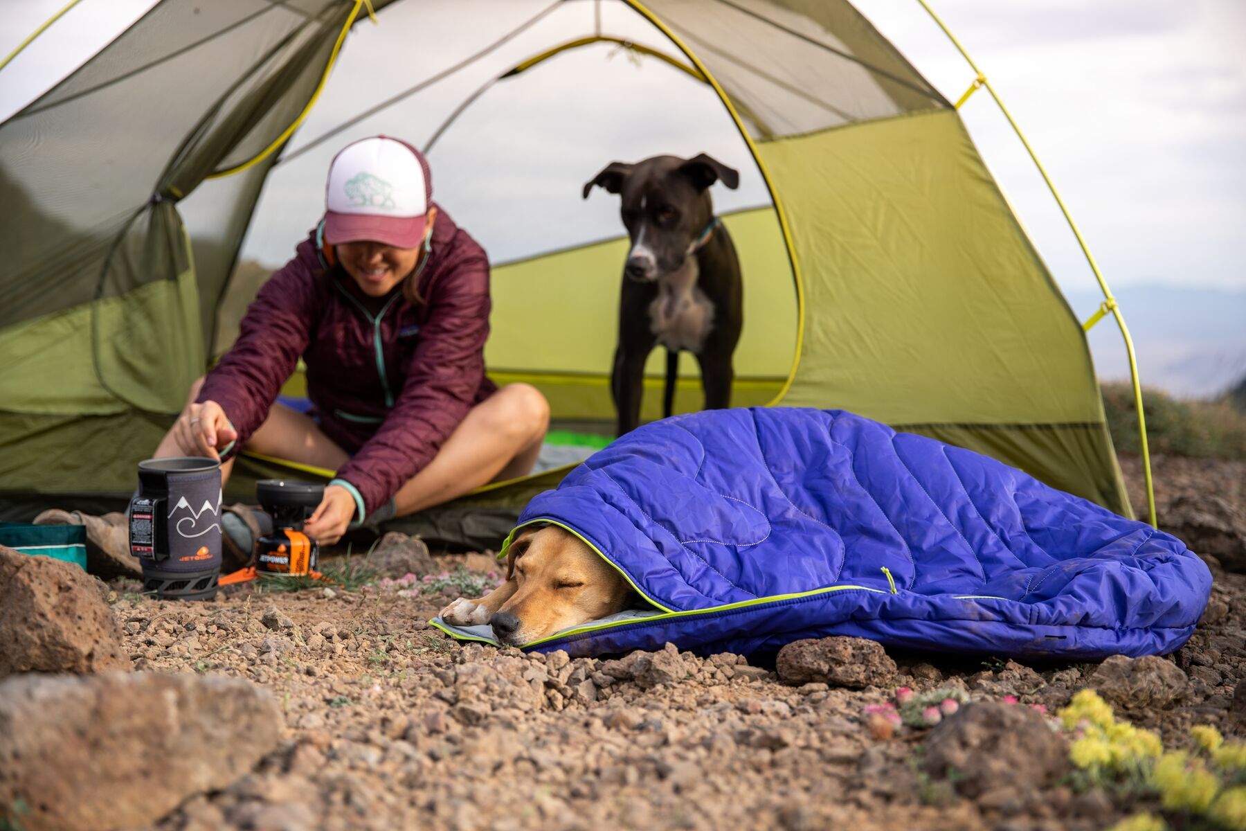 Ruffwear Hundehöhlen Ruffwear Highlands™ Schlafsack M