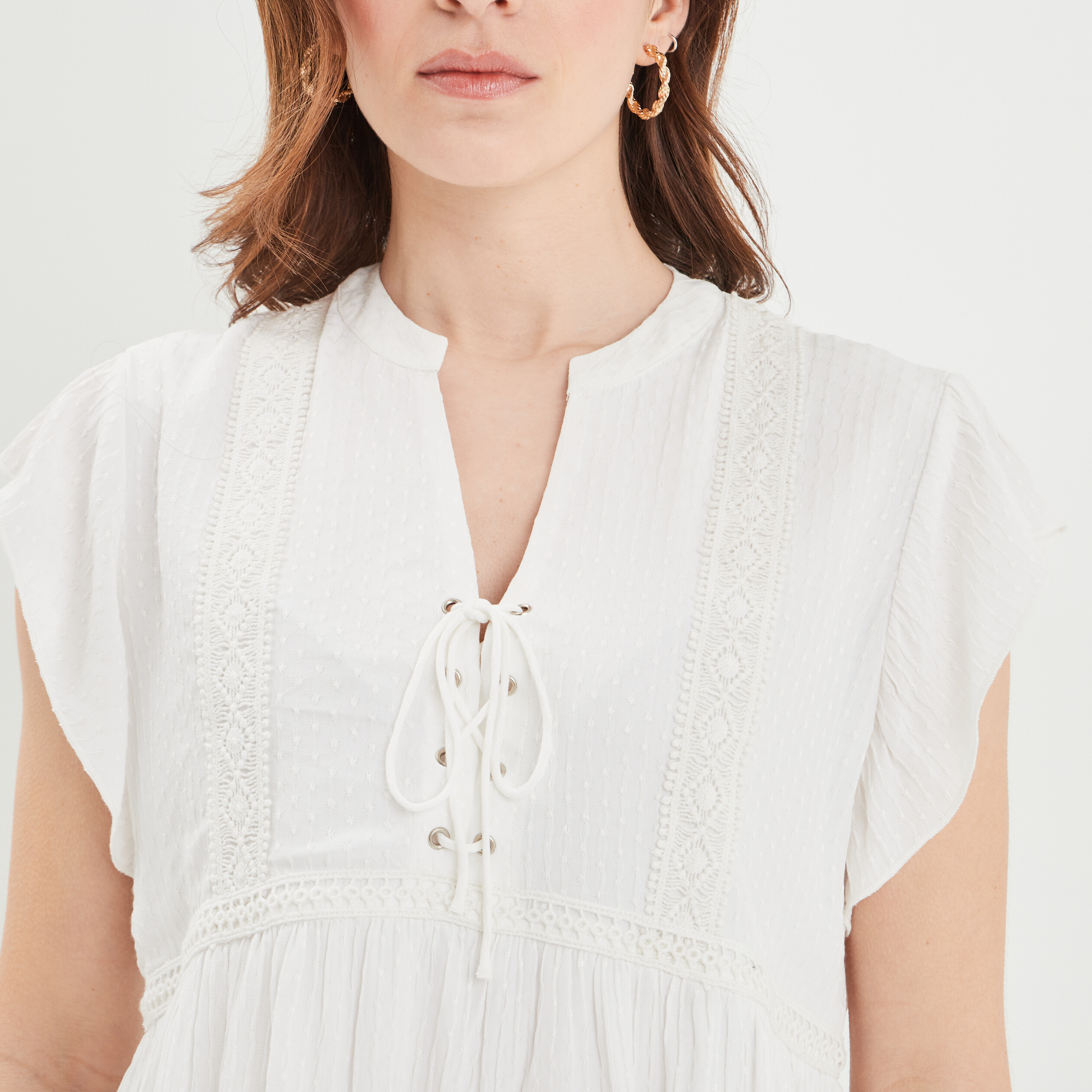 Blouse col en V à laçage Liberto blanc femme | La Halle