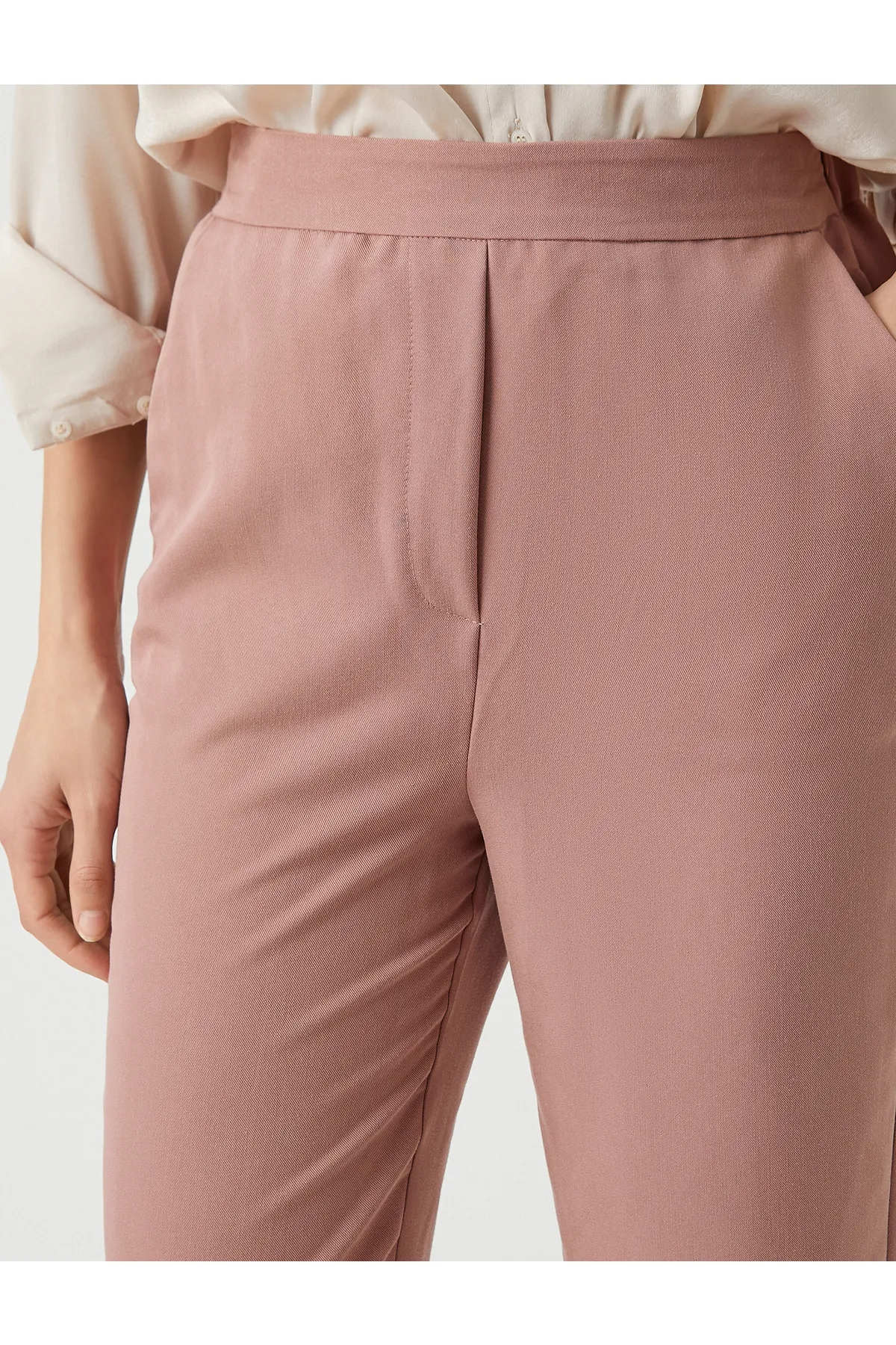 Koton  Karottenhose mit hoher Taille und Taschen