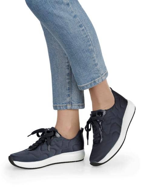 Sportschuh