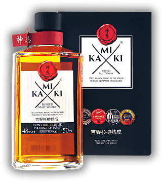 Kamiki Blended Malt Whisky 48% Kamiki Blended Malt Whisky 48% Weltweit der erste Whisky mit japanischem Zedernholz-Fass Finish. 0,5	 Liter - Vol 48%