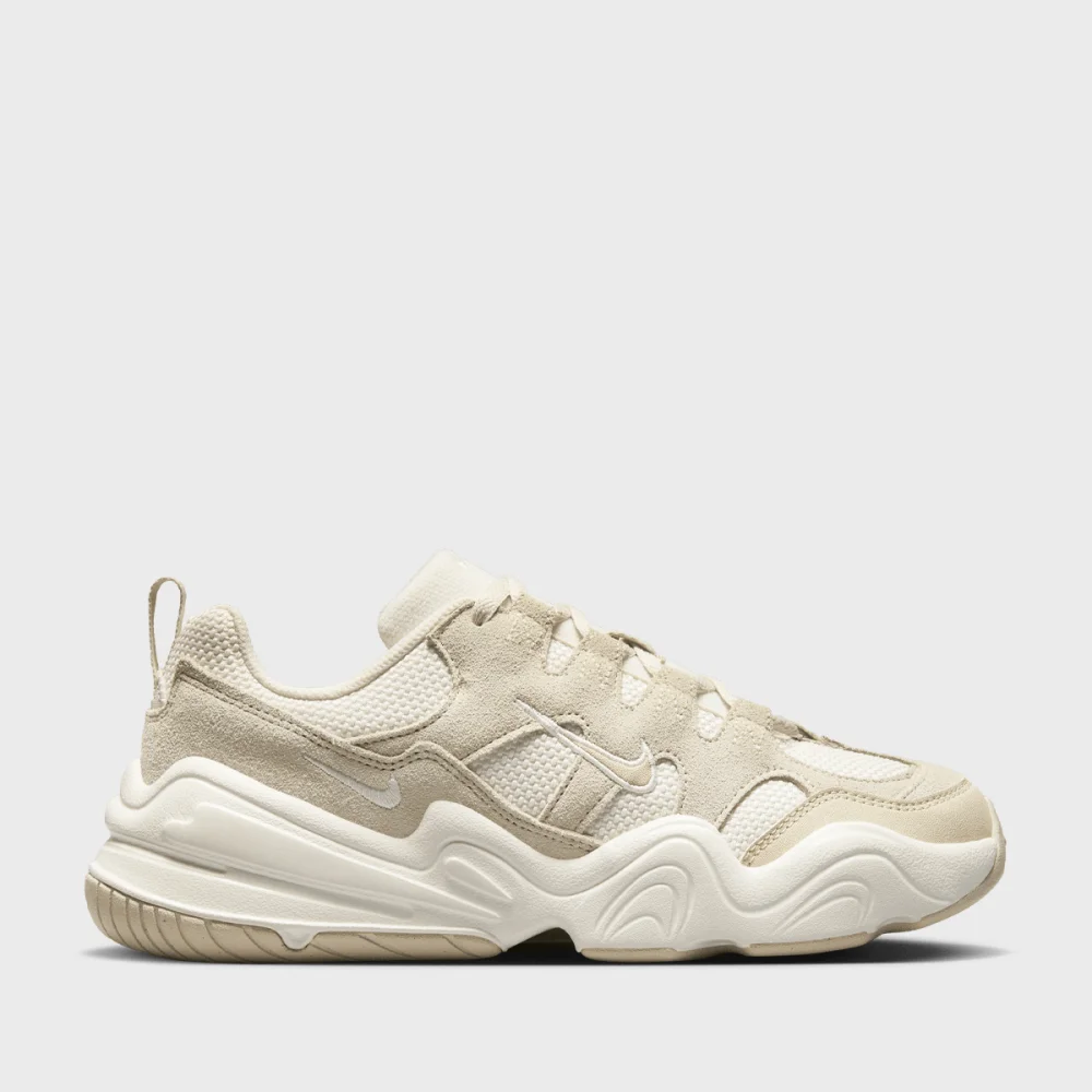 Nike Tech Hera DR9761-002 / braun