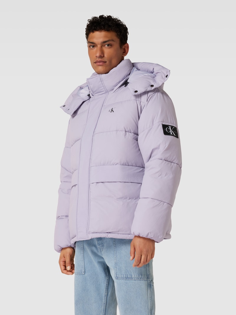 Relaxed Fit Steppjacke mit Label-Print in lavendel