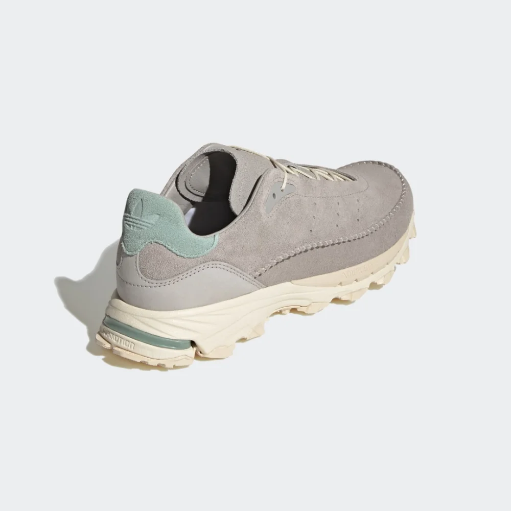 adidas Mocaturf Adventure HR1529 / grau