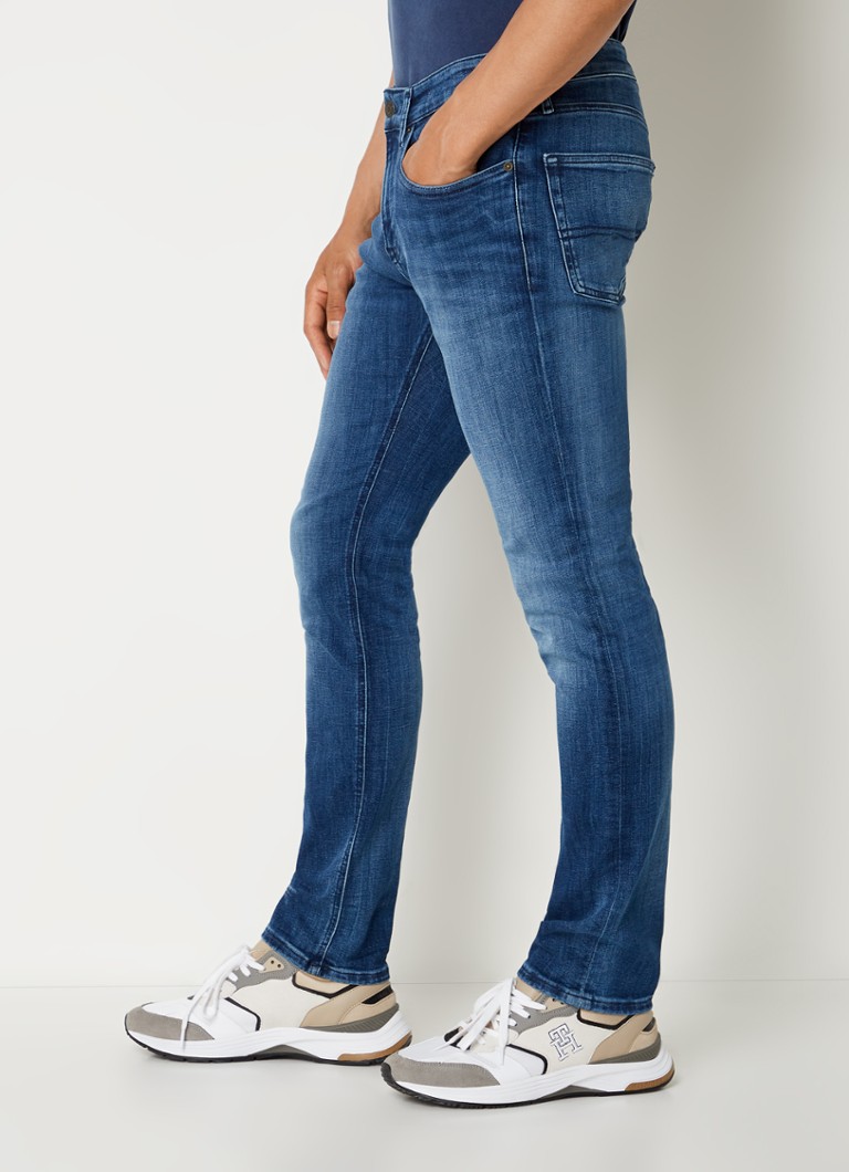 Kavbojke slim fit Tommy Hilfiger Scanton, srednje prane barve