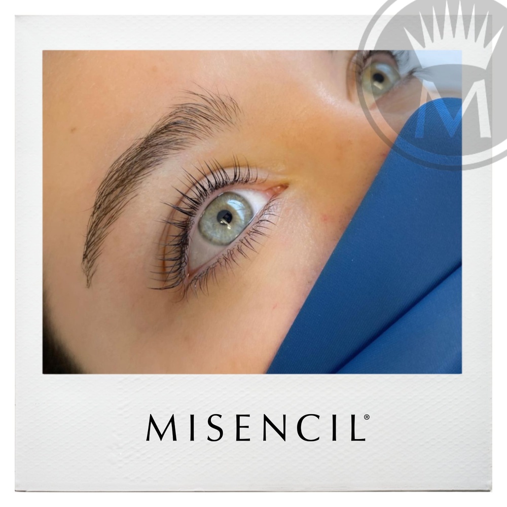 Misencil MISENCIL - REHAUSSEMENT + TEINTURE CILS Mise en Beauté du Regard Misencil