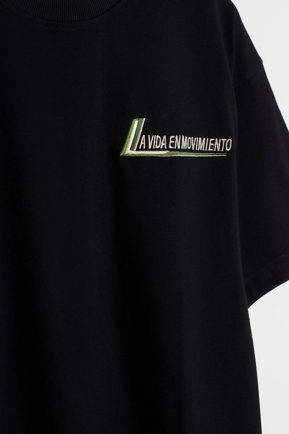 Love tee