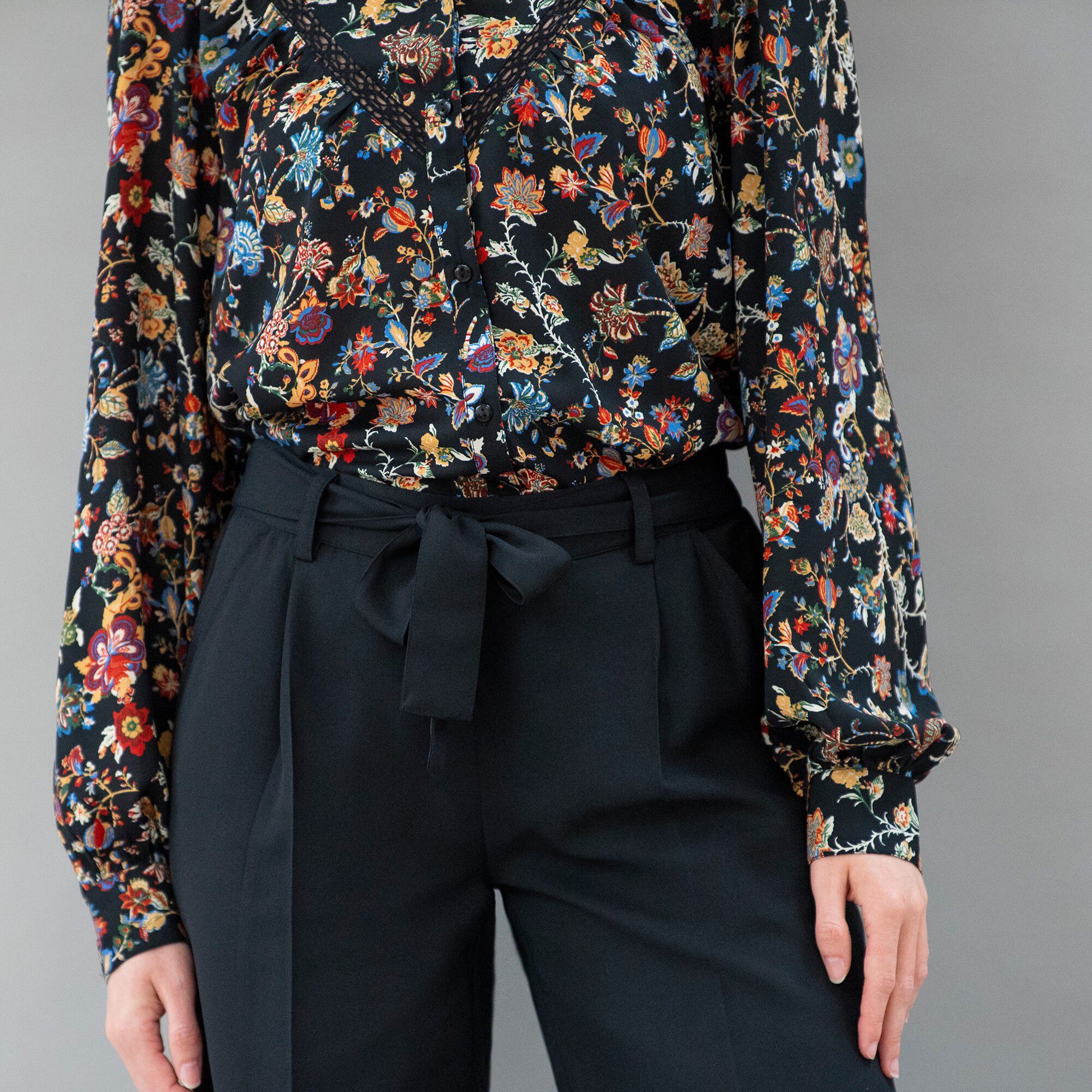 Pantalon large fluide, taille ceinturée, uni