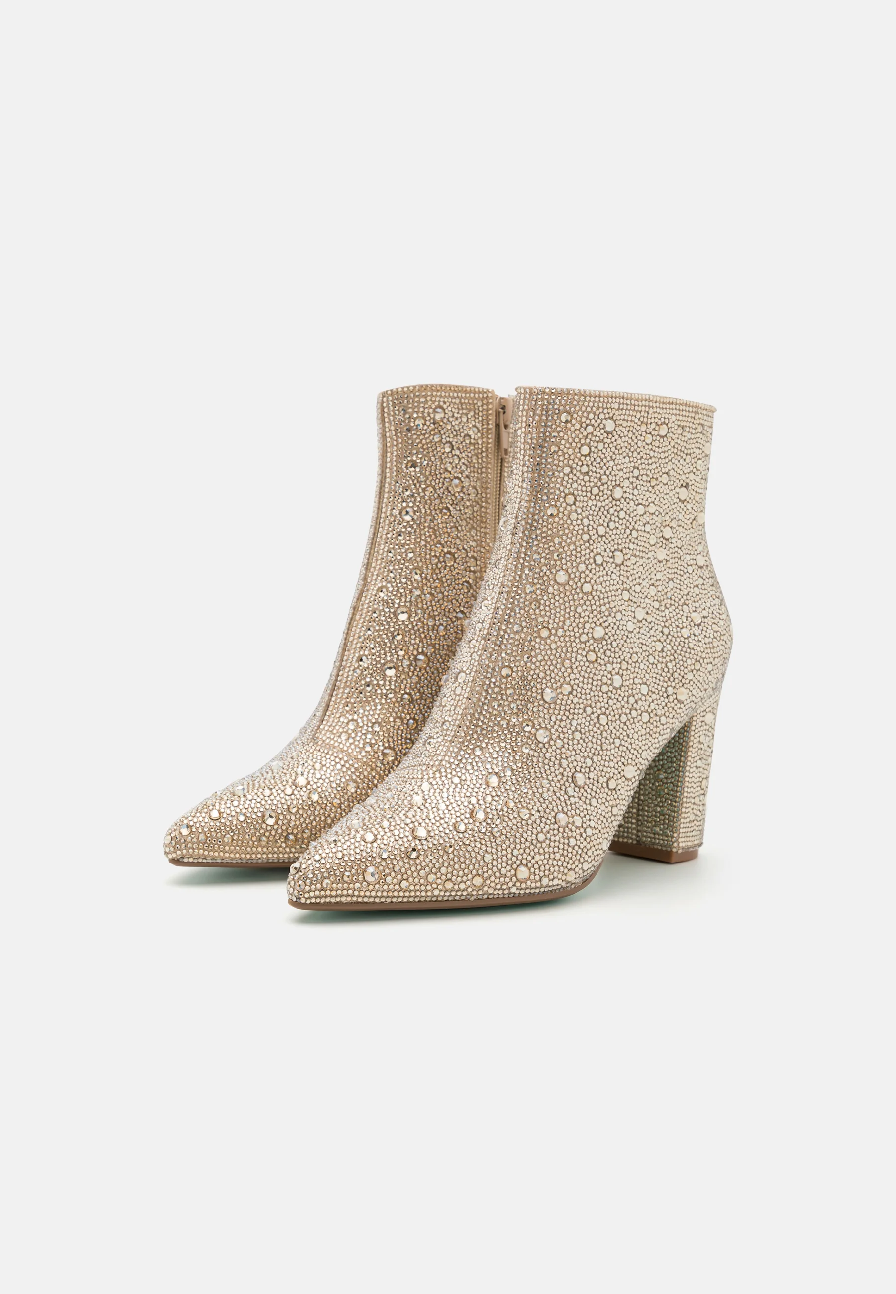 Botines CADY de Betsey Johnson en color azul