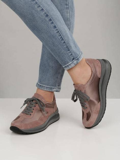 Schnürschuh mit Shock-Absorber