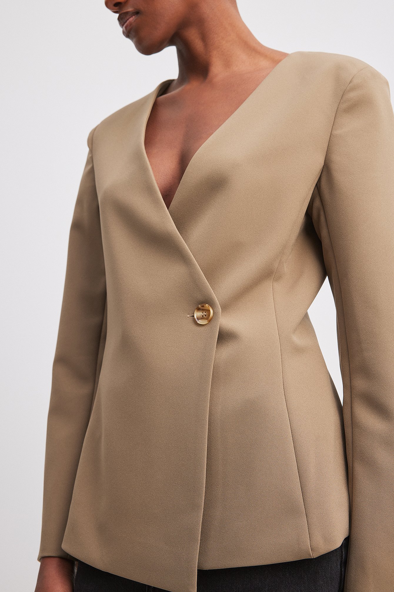 Taillierter Blazer ohne Revers