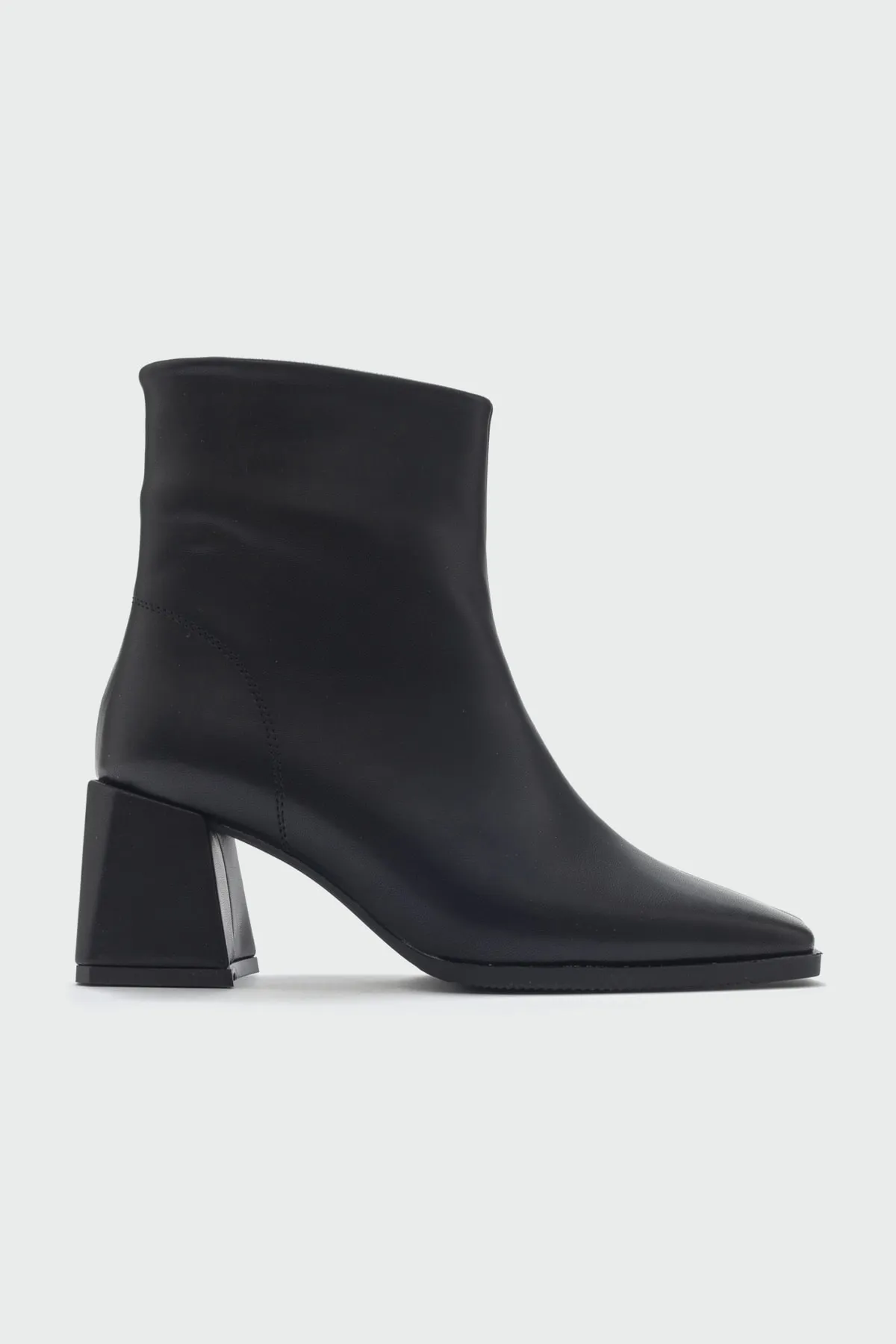 LuviShoes  Loren Black Skin Damenstiefel