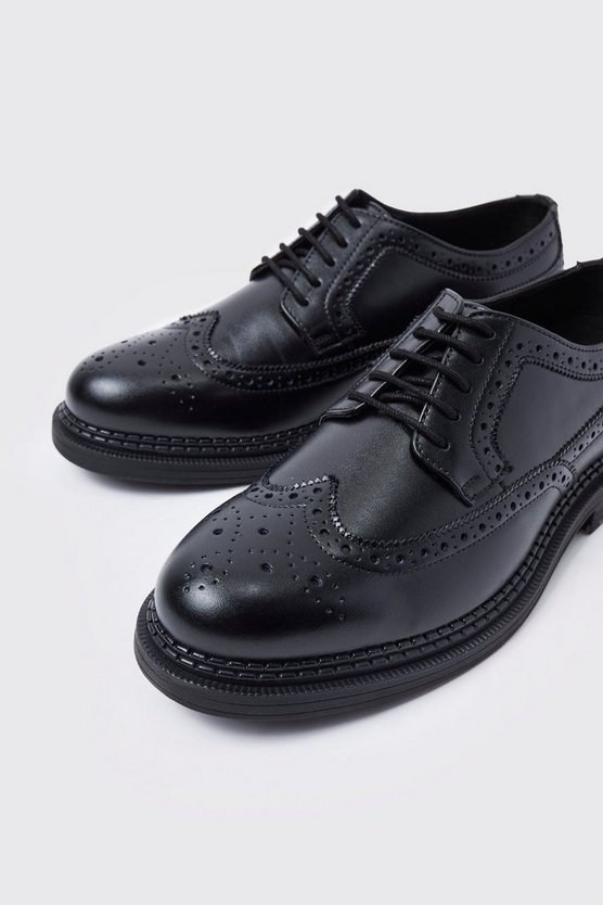 Klassische Kunstleder-Schuhe