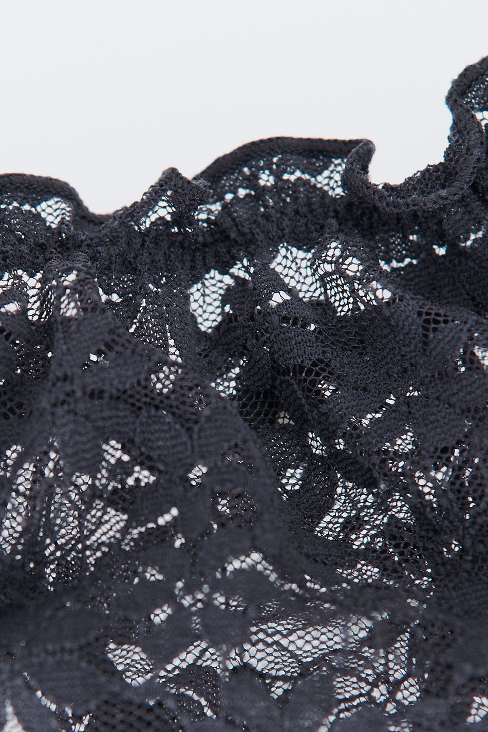 Eva lace string