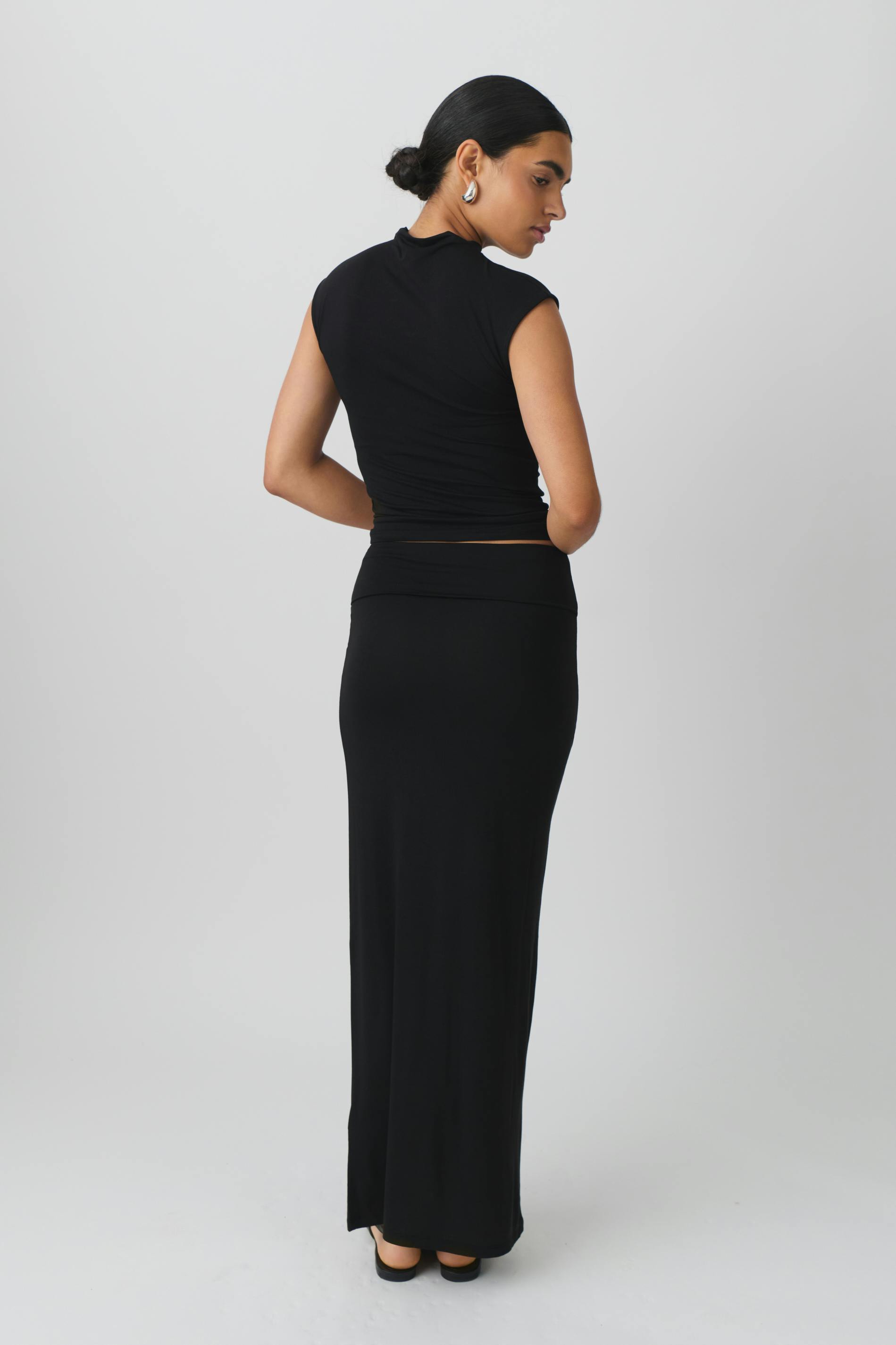 Soft touch folded maxi skirt
