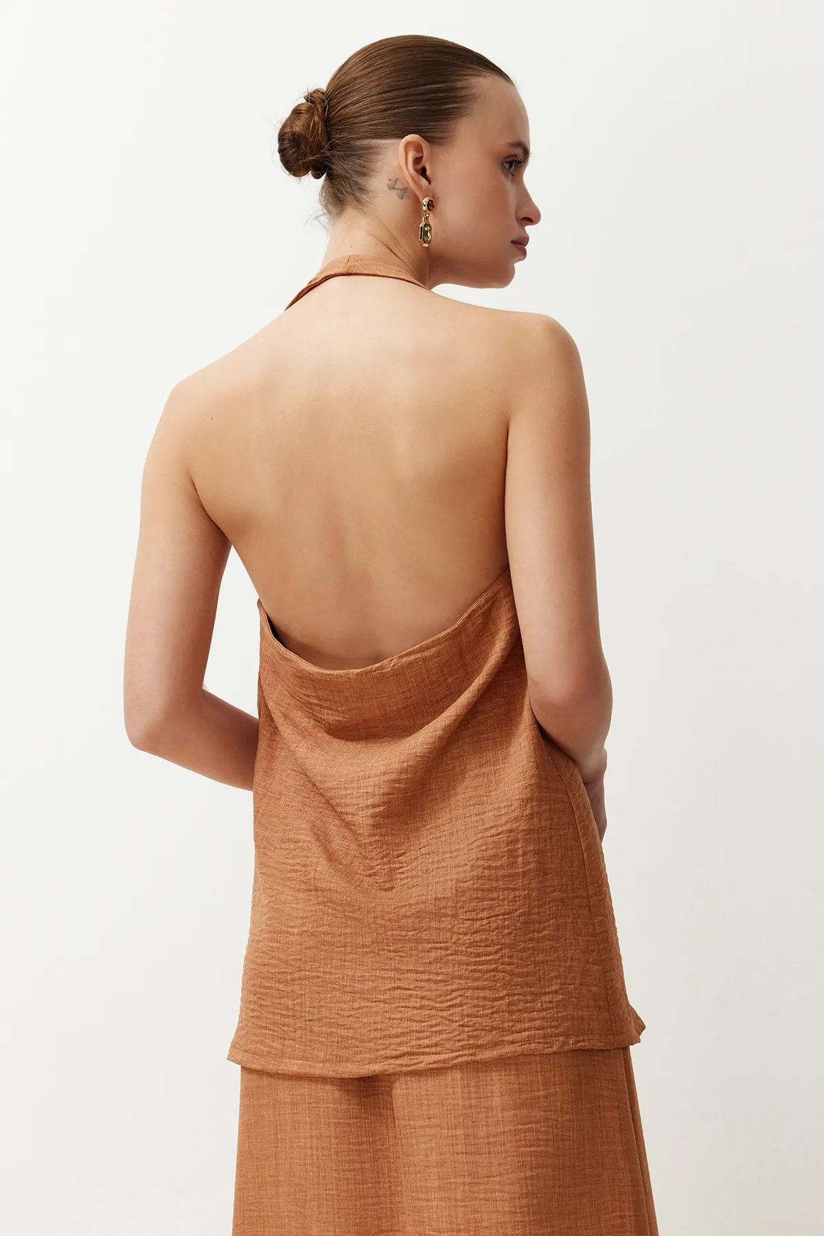 Trendyol Collection  Kamelfarbener Schnürgürtel, detaillierter Leinen-Look, gewebter Maxirock TWOSS24ET00186