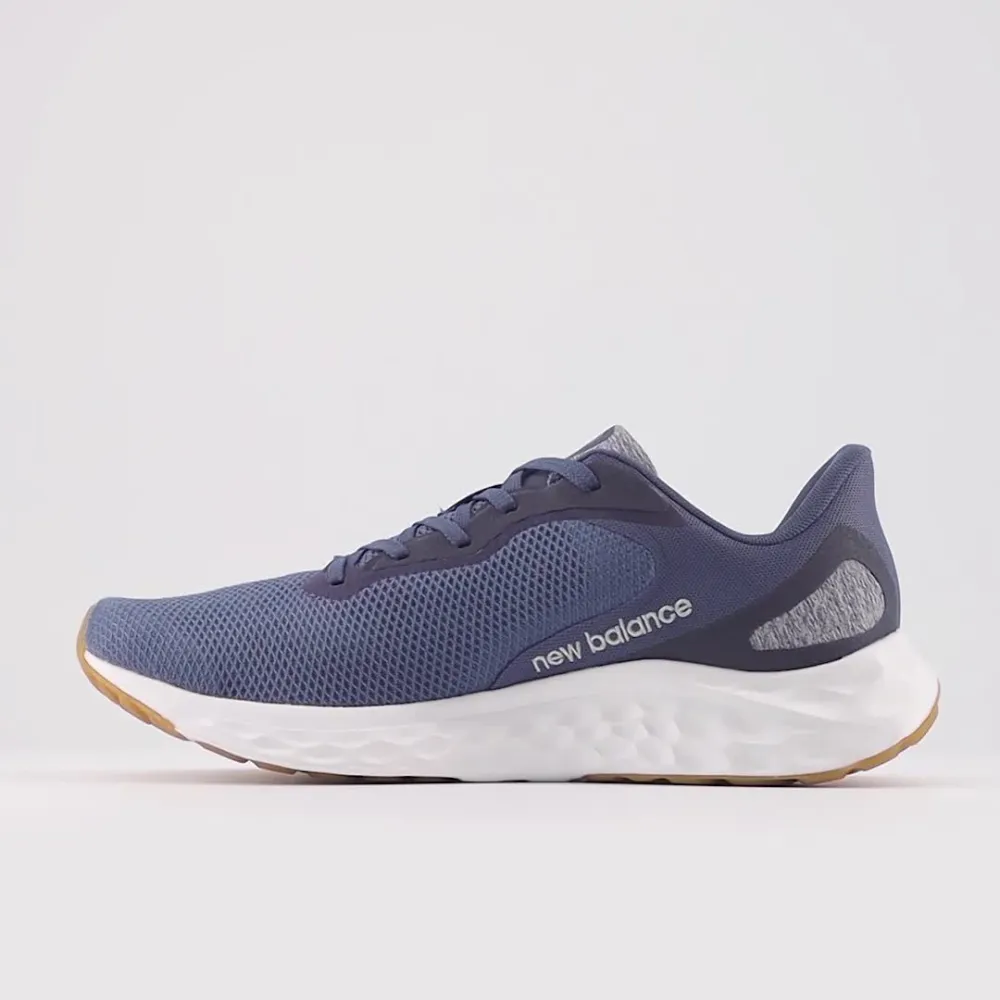 New Balance Fresh Foam Arishi v4 MARISEB4 / blau