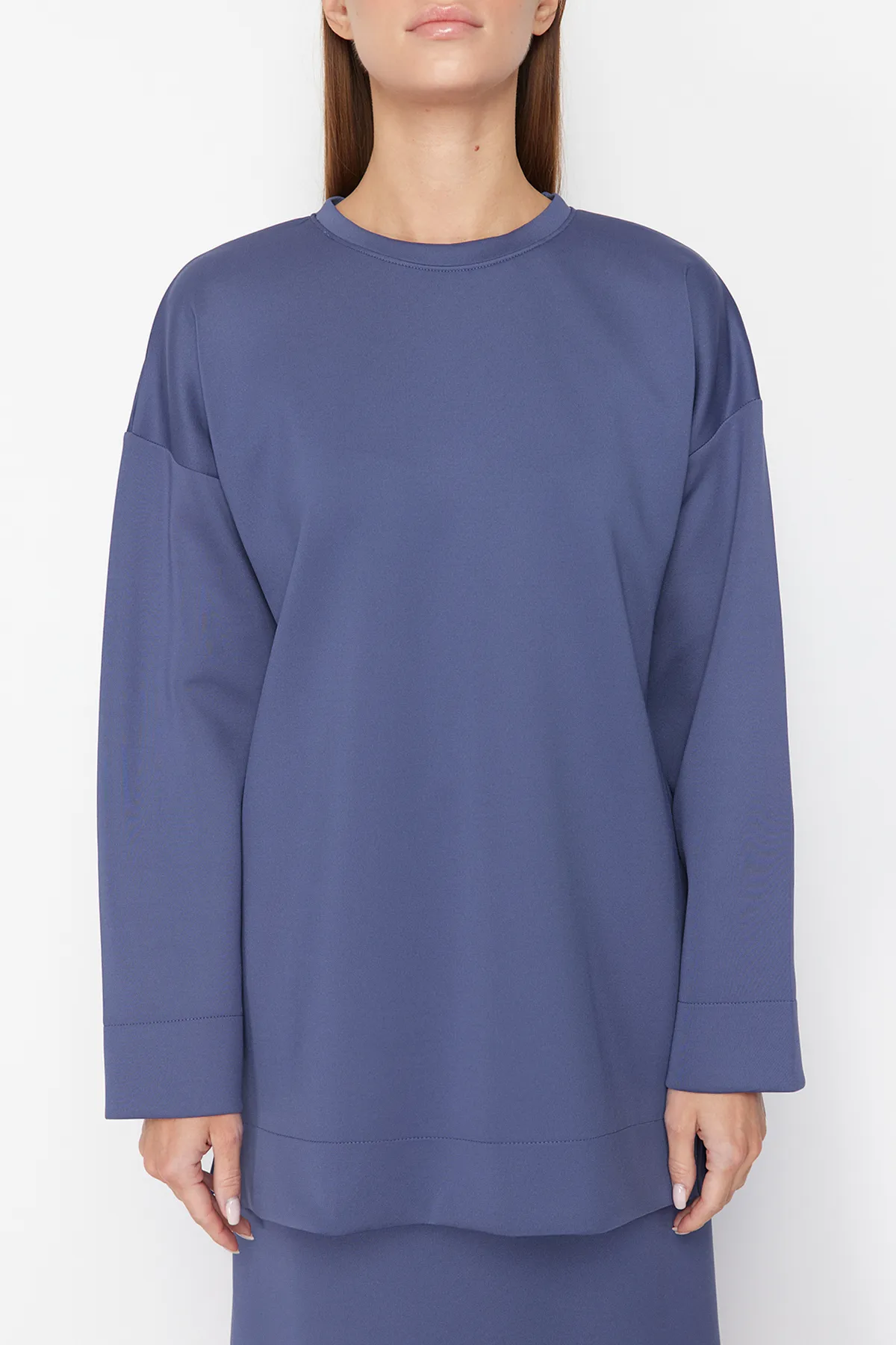 Trendyol Modest  Indigoblaues Scuba-Strickset aus Tunika und Rock mit Bindedetail vorne TCTSS23US00013