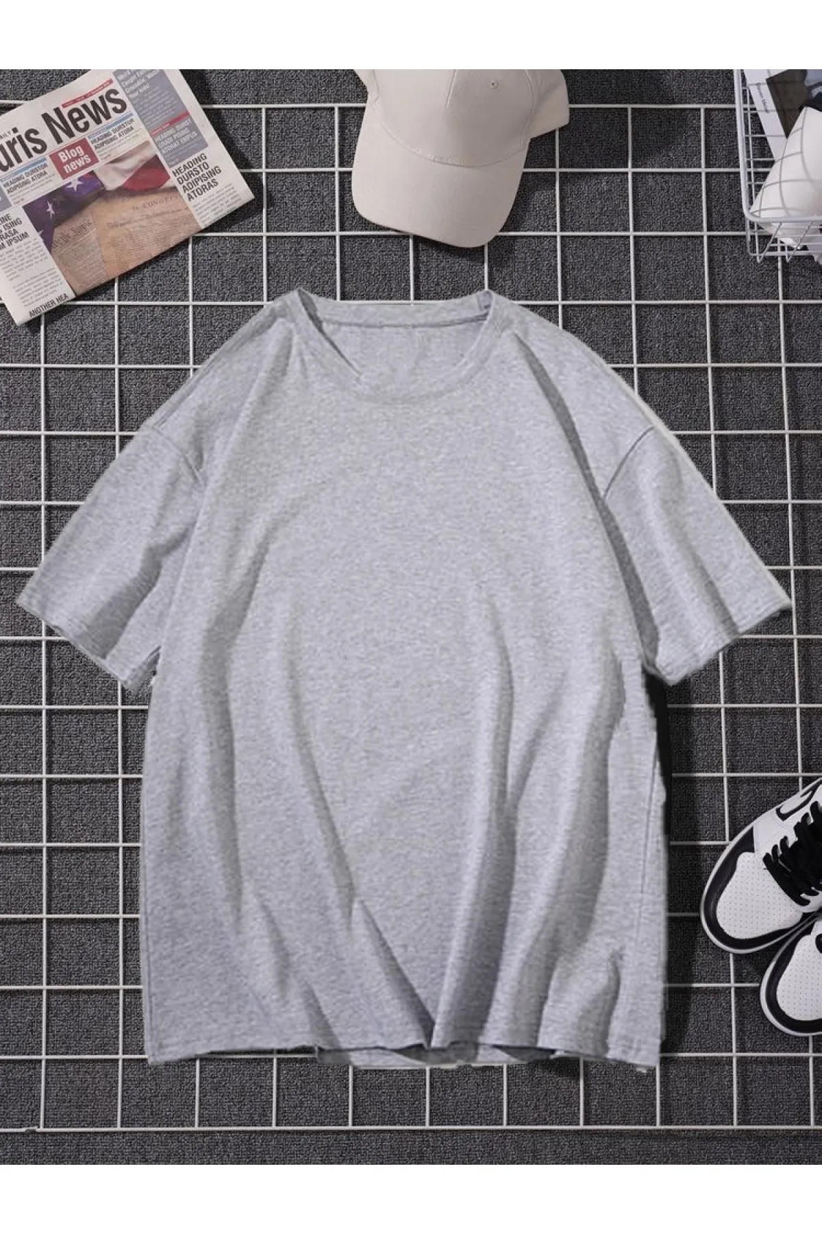 GRİLAND  Graues Unisex-T-Shirt mit Rundhalsausschnitt in Übergröße
